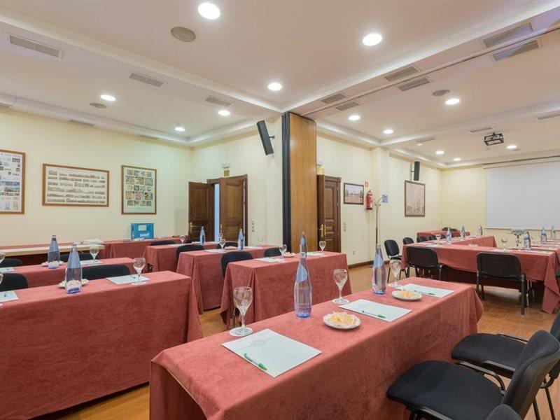 Condesa De Chinchon Hotel Exterior photo